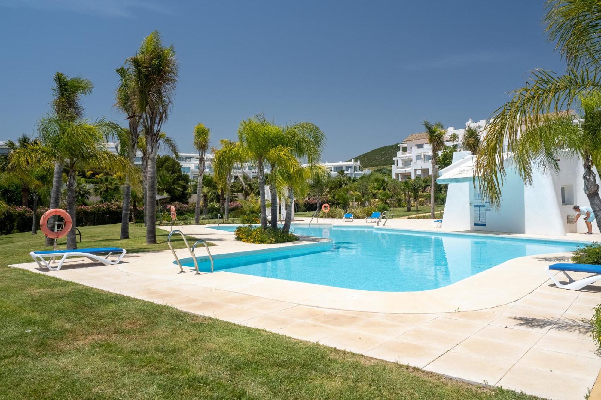 Alcazaba Lagoon 2425 Luxury Private Beach Estepona Eksteriør billede